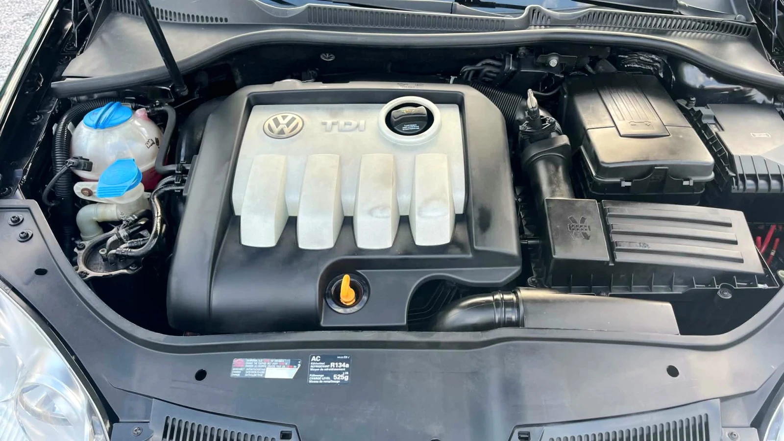 VW Golf 1.9 TDI, снимка 11 - Автомобили и джипове - 56328959