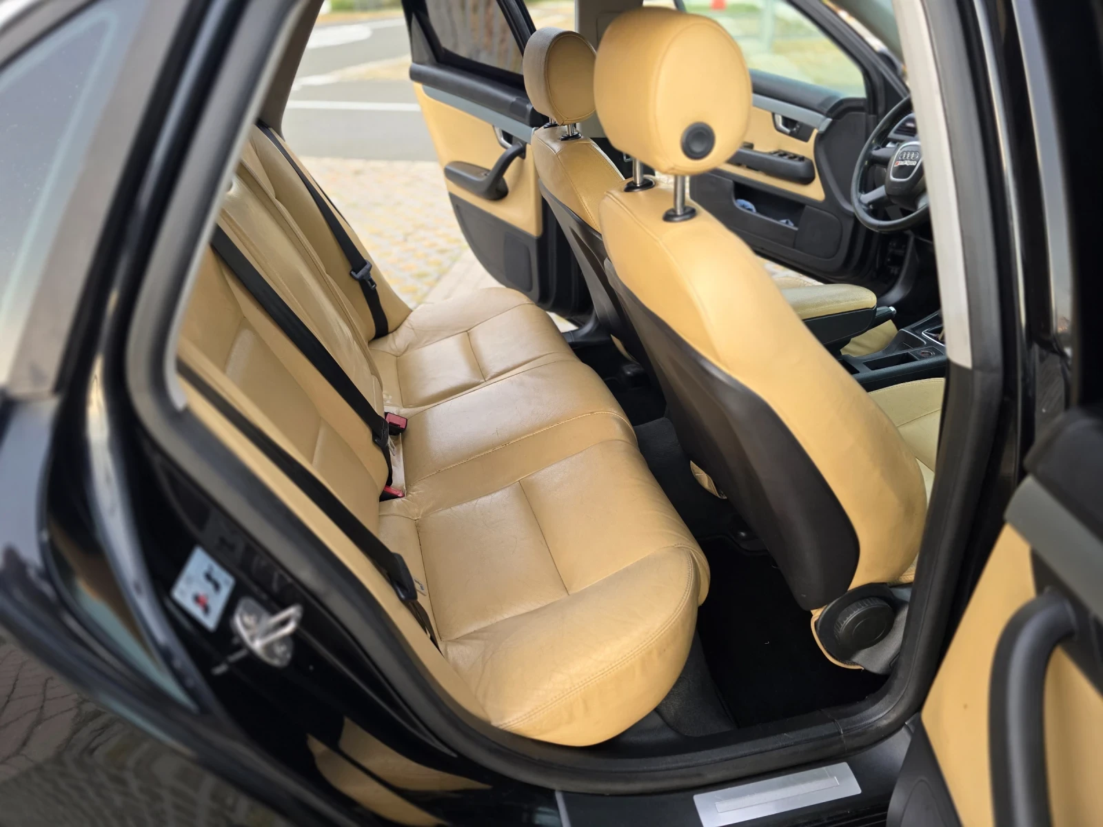 Audi A4 2.0 TDI , снимка 10 - Автомобили и джипове - 56339203
