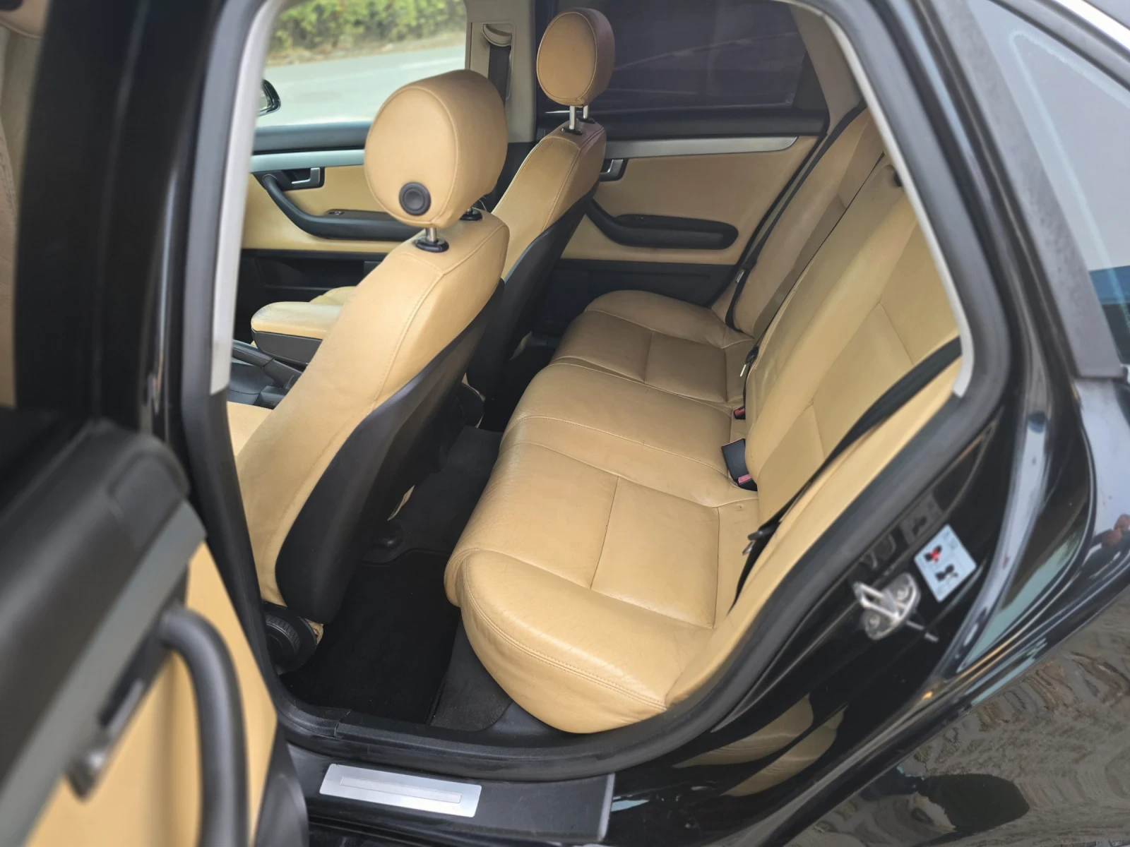 Audi A4 2.0 TDI , снимка 13 - Автомобили и джипове - 56339203