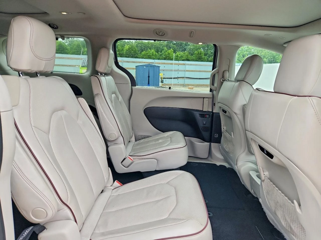 Chrysler Pacifica 3.6l Limited, снимка 11 - Автомобили и джипове - 56420228