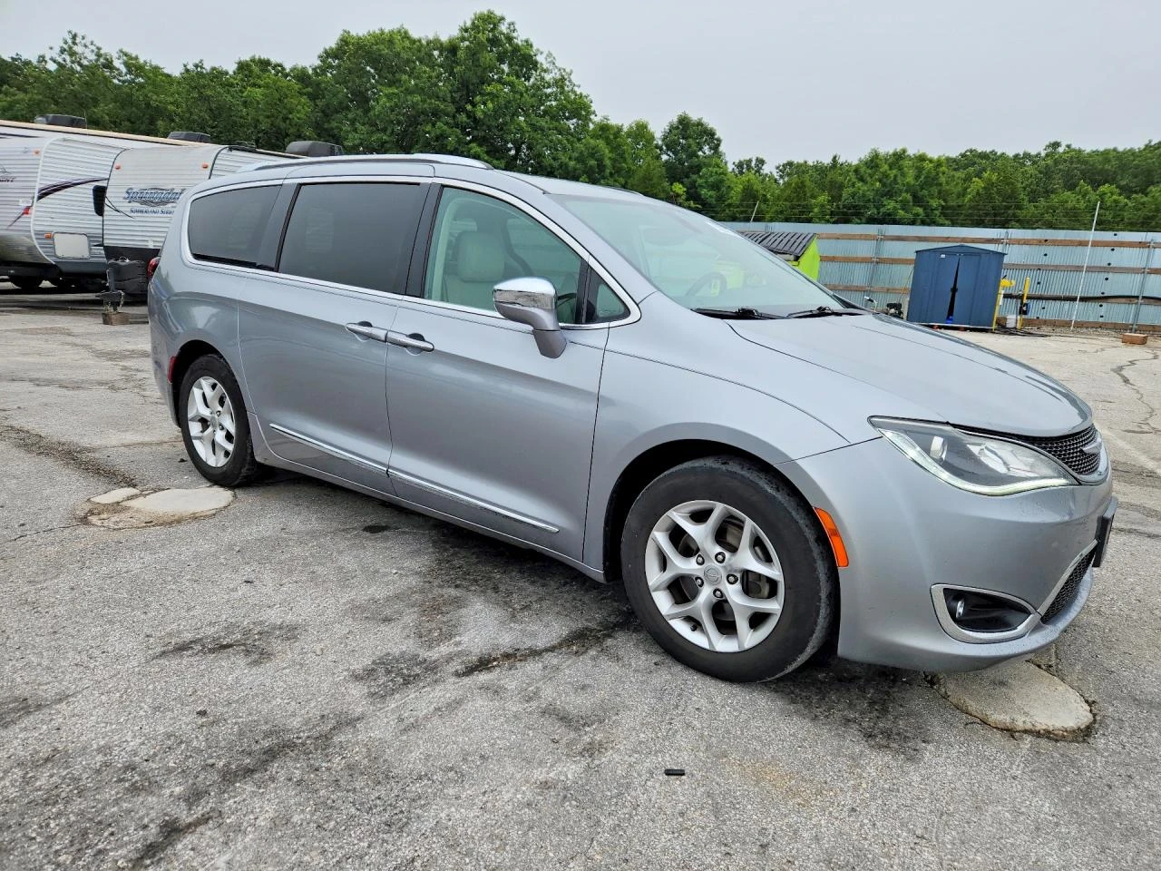 Chrysler Pacifica 3.6l Limited, снимка 4 - Автомобили и джипове - 56420228