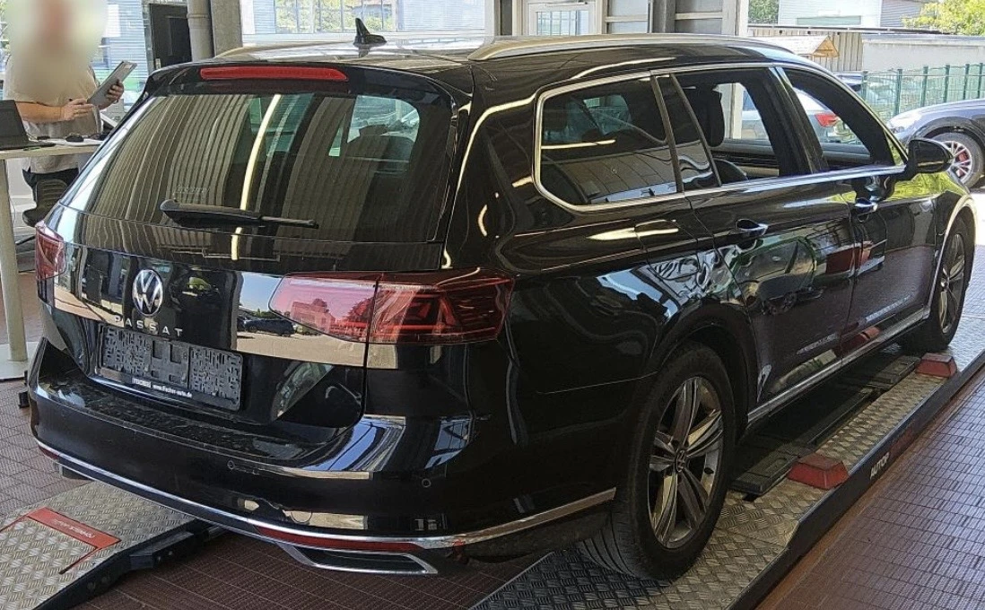 VW Passat Elegance 2.0 TDI/150 PS/Matrix/Pano/Camera, снимка 3 - Автомобили и джипове - 56680116