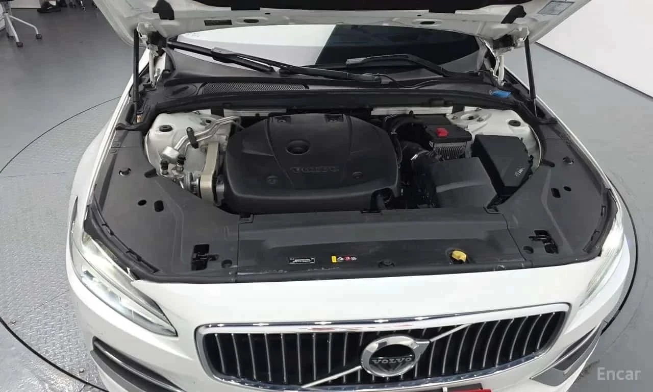 Volvo S90, снимка 6 - Автомобили и джипове - 56738038