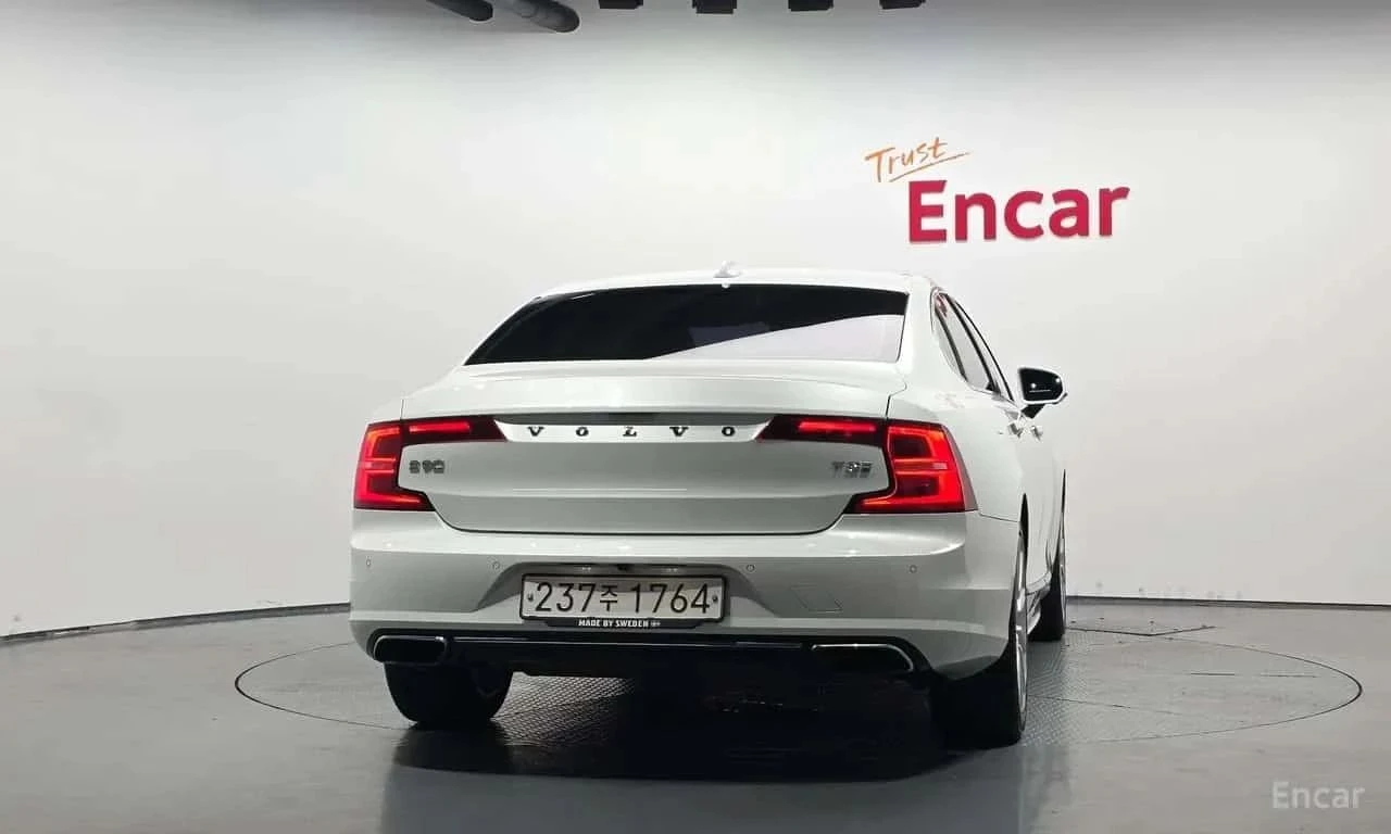 Volvo S90, снимка 4 - Автомобили и джипове - 56738038