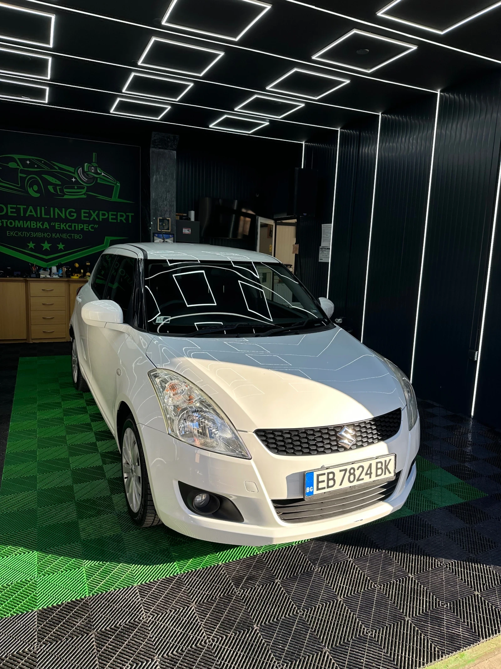 Suzuki Swift SZ4