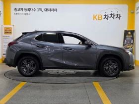 Lexus UX 2.0 2WD| 181к.с.| ВКЛ.ТЕХНОТЕСТ, снимка 4