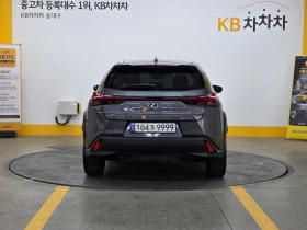 Lexus UX 2.0 2WD| 181к.с.| ВКЛ.ТЕХНОТЕСТ | Auto.bg — изображение 7