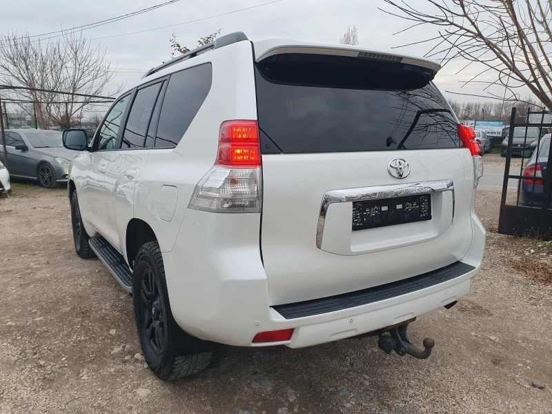 Toyota Land cruiser 3.0D 4x4 АВТОМАТИК 7-МЕСТА ТЕГЛИЧ, снимка 3 - Автомобили и джипове - 48153076