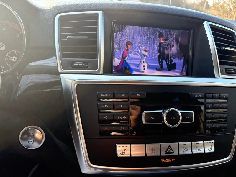 Mercedes-Benz ML 350 AMG Line , снимка 13 - Автомобили и джипове - 52791839