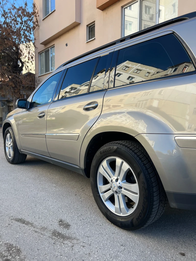 Mercedes-Benz GL 320 3.2, снимка 2 - Автомобили и джипове - 53135956