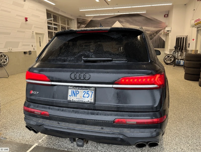 Audi SQ7 Premium Plus  CARFAX, снимка 3 - Автомобили и джипове - 53163090