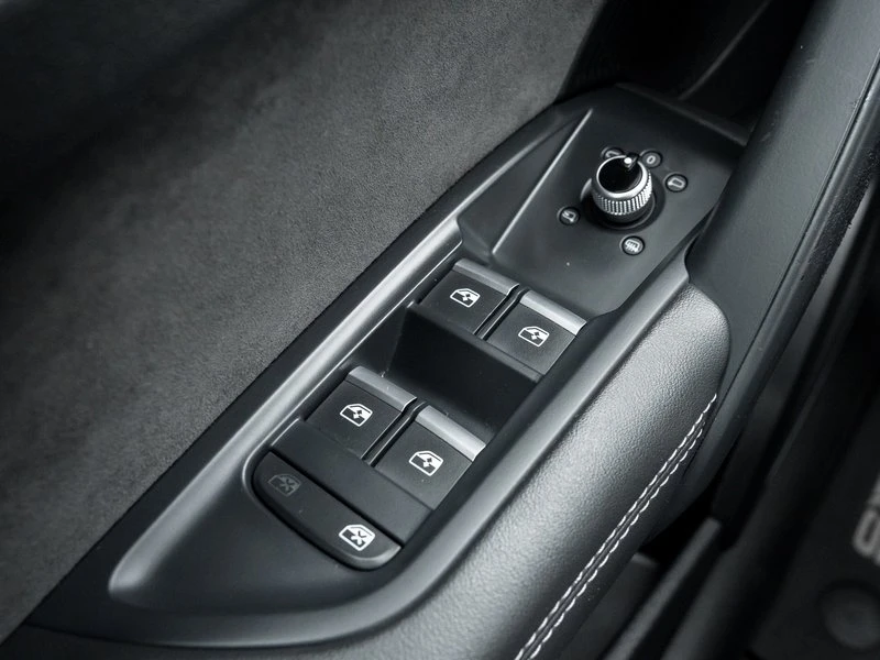 Audi SQ5 Technik B&O , снимка 10 - Автомобили и джипове - 55103196