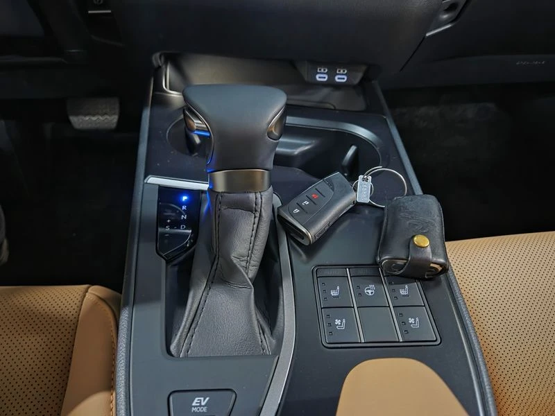 Lexus UX 2.0 2WD| 181�.�.| ���.��������� | Mobile.bg � ����������� 13
