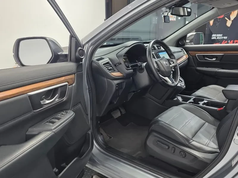 Honda Cr-v 1.5 Ex-L 4Wd, снимка 10 - Автомобили и джипове - 55614850