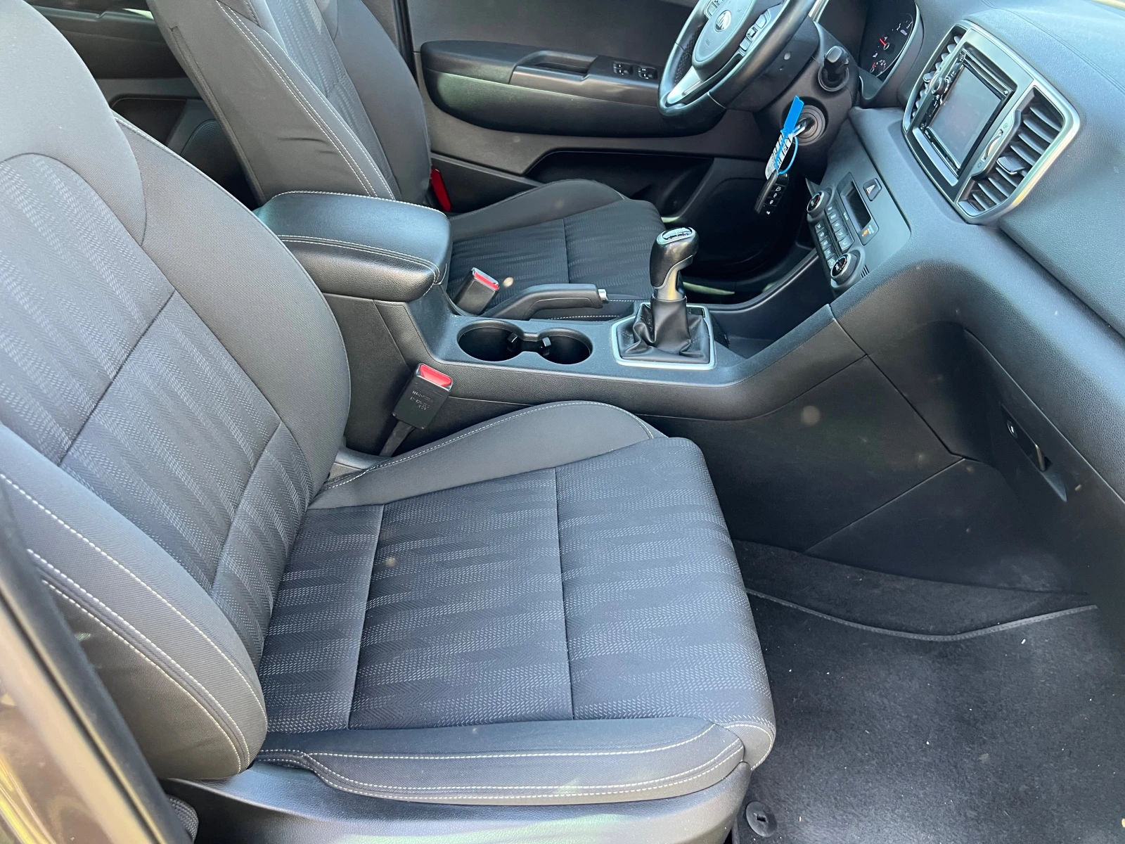 Kia Sportage 1.7 CRDI - изображение 10