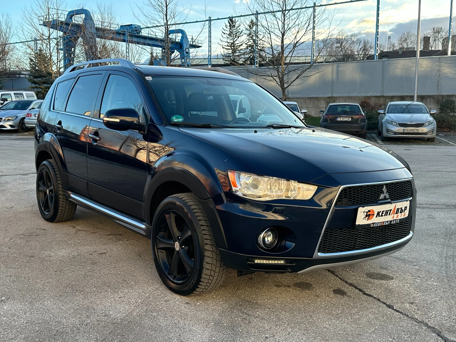 Mitsubishi Outlander 2.2d/АВТОМАТИК/ГАРАНЦИЯ ОТ КЕНТАВЪР  - изображение 6