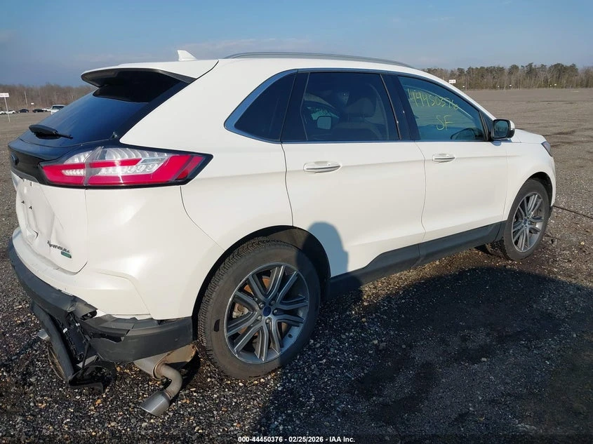 Ford Edge 2.0l Titanium, снимка 4 - Автомобили и джипове - 53942356