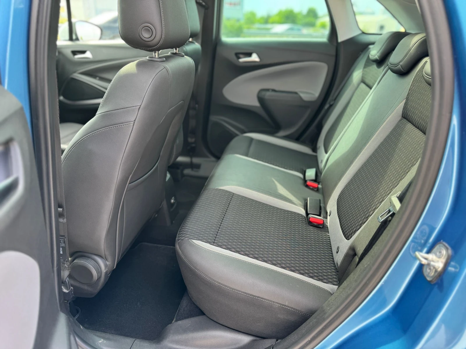 Opel Crossland X 1.2 FUL , снимка 12 - Автомобили и джипове - 55657088