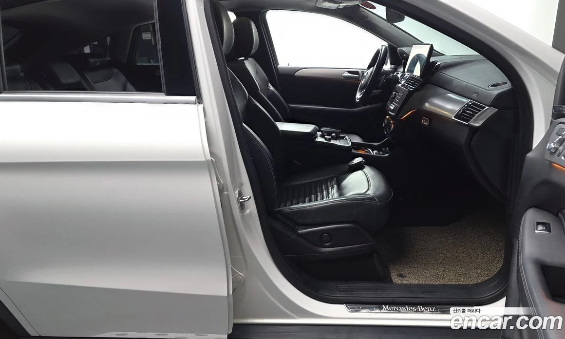 Mercedes-Benz GLE GLE350 d 4MATIC Coupe, снимка 10 - Автомобили и джипове - 56122040