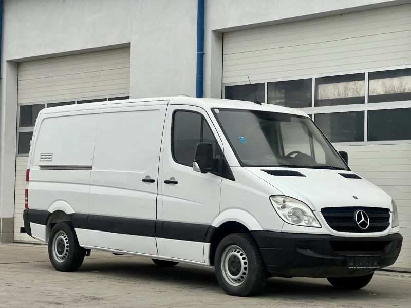 Mercedes-Benz Sprinter 313 Климатроник / Като нов, снимка 1 - Бусове и автобуси - 47935291