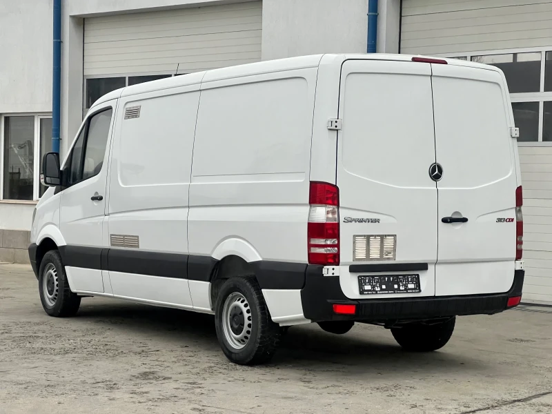 Mercedes-Benz Sprinter 313 Климатроник / Като нов, снимка 4 - Бусове и автобуси - 47935291