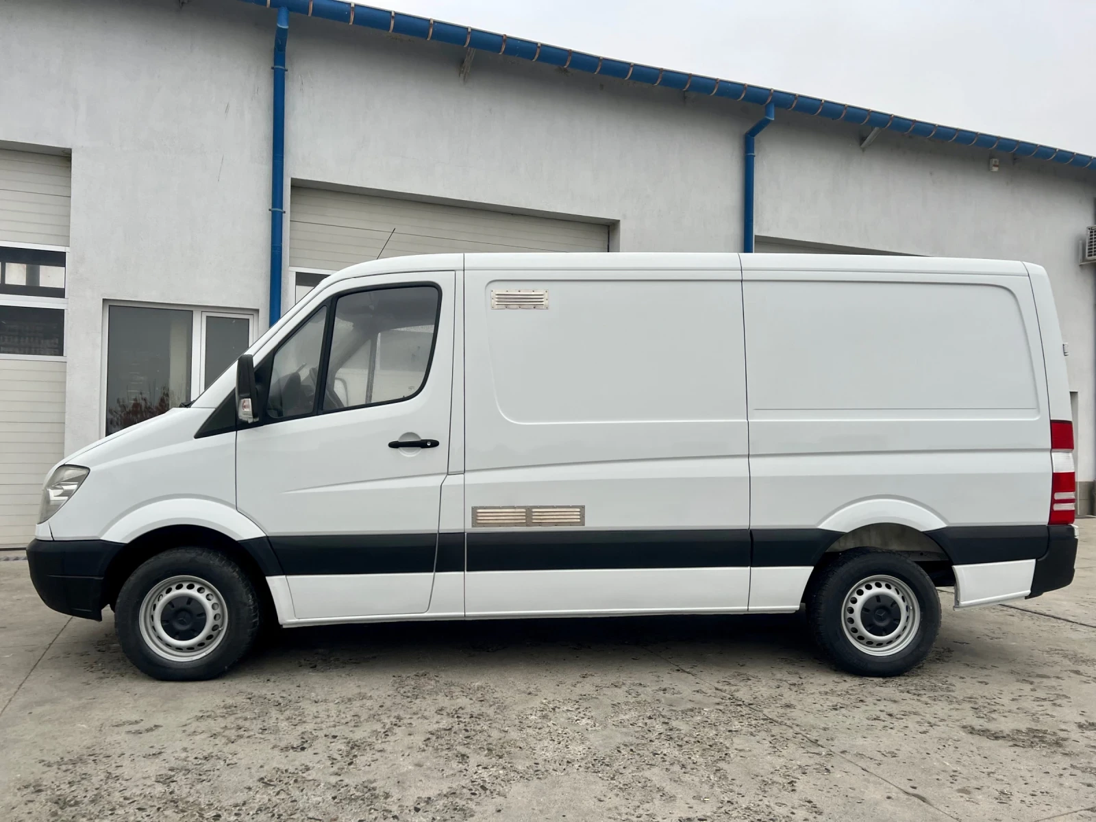 Mercedes-Benz Sprinter 313 Климатроник / Като нов - изображение 3