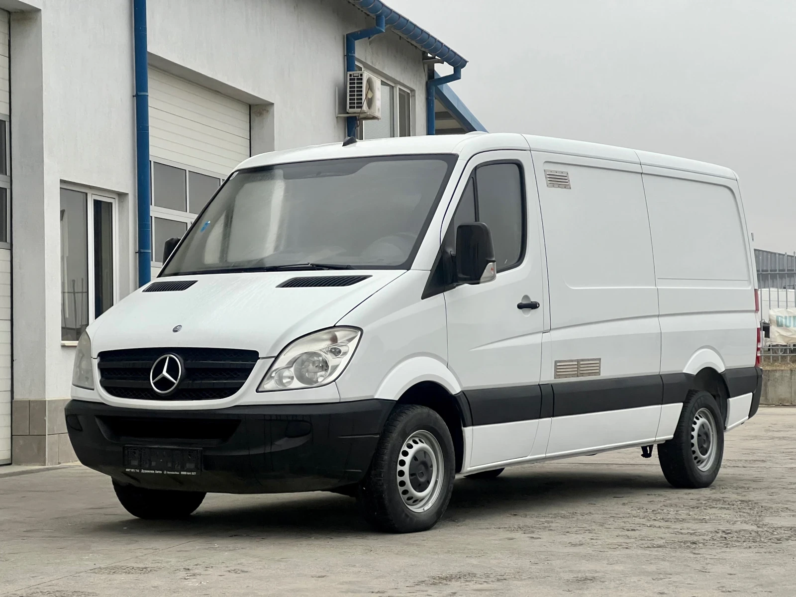 Mercedes-Benz Sprinter 313 Климатроник / Като нов - изображение 2