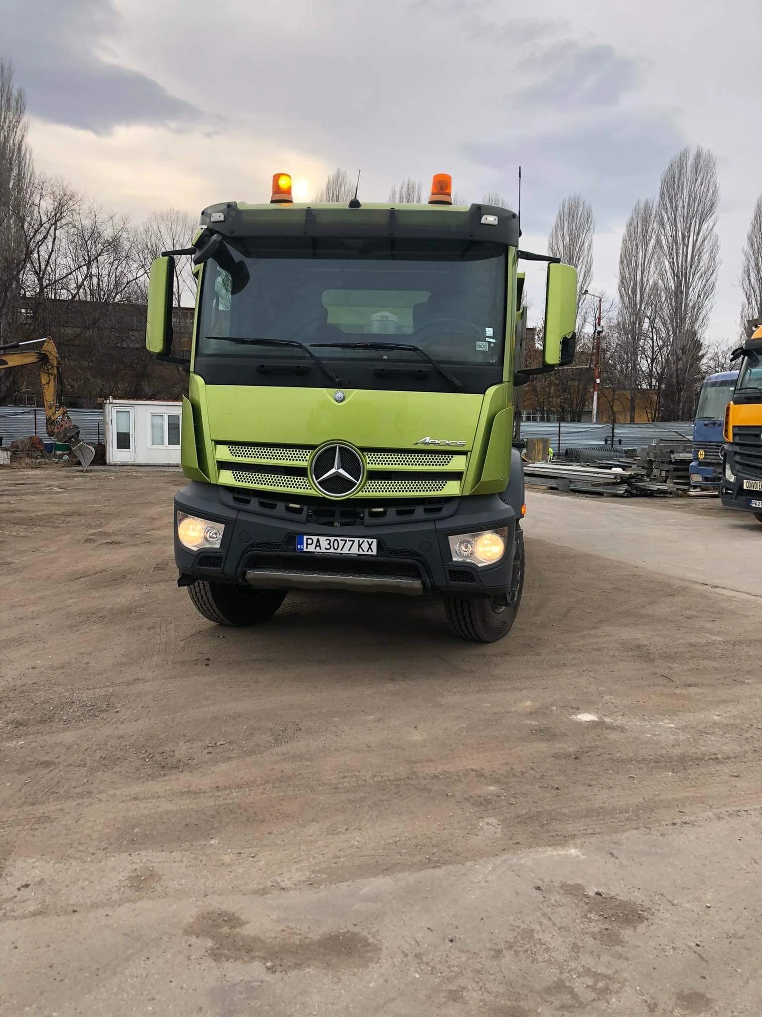 Mercedes-Benz Arocs 3240 - изображение 2