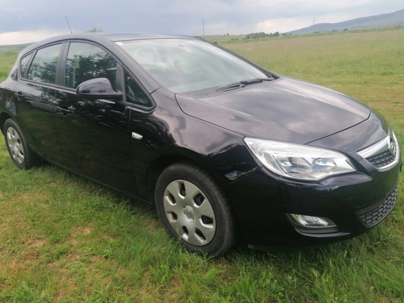 Opel Astra, снимка 1 - Автомобили и джипове - 47616197