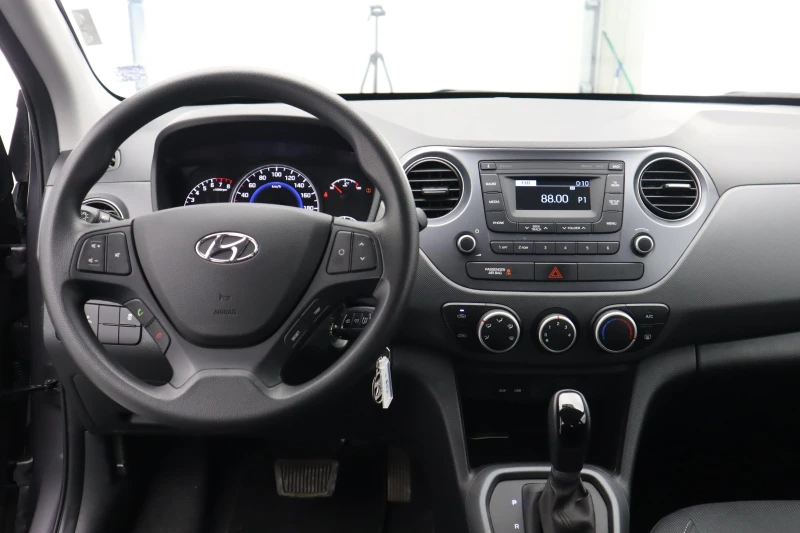 Hyundai I10 1.2, снимка 15 - Автомобили и джипове - 52653572