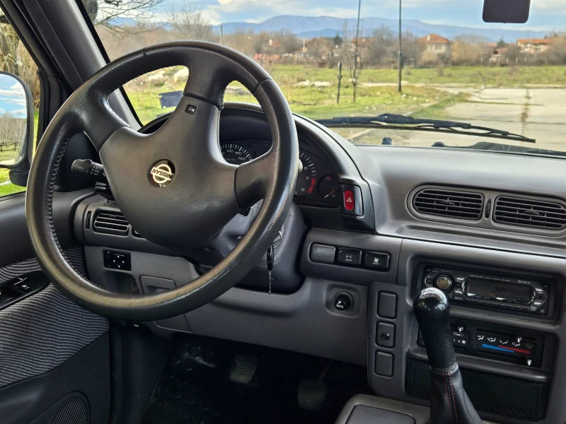 Nissan Serena 2.0 SGX, снимка 9 - Автомобили и джипове - 52965004