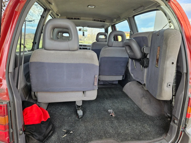 Nissan Serena 2.0 SGX, снимка 12 - Автомобили и джипове - 52965004