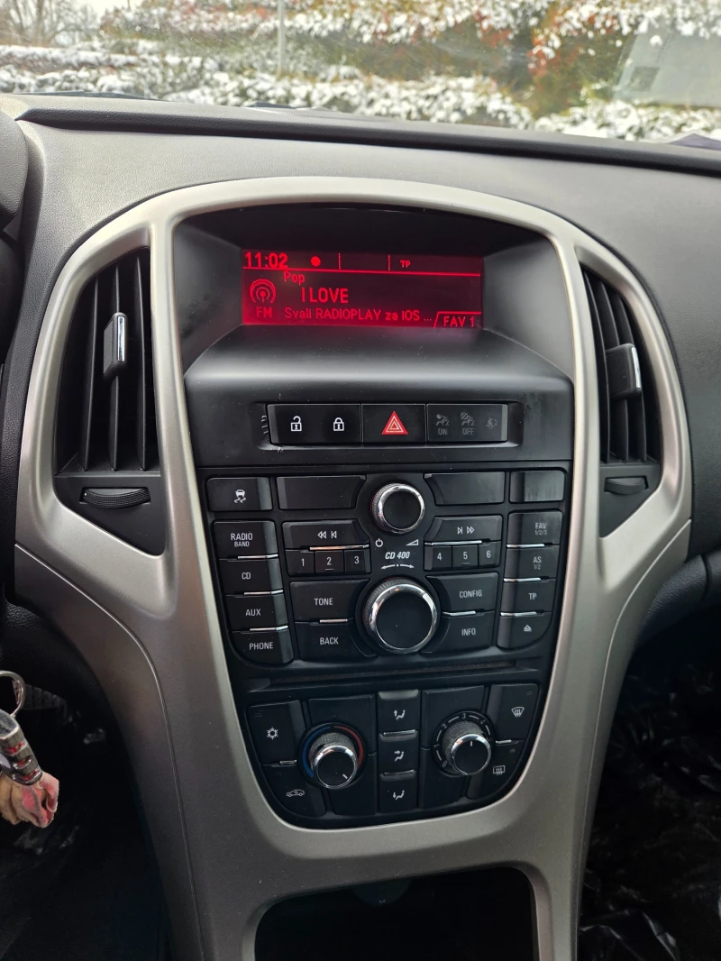 Opel Astra 1.7CDTi 110к.с. ОТЛИЧНА, снимка 12 - Автомобили и джипове - 53382460