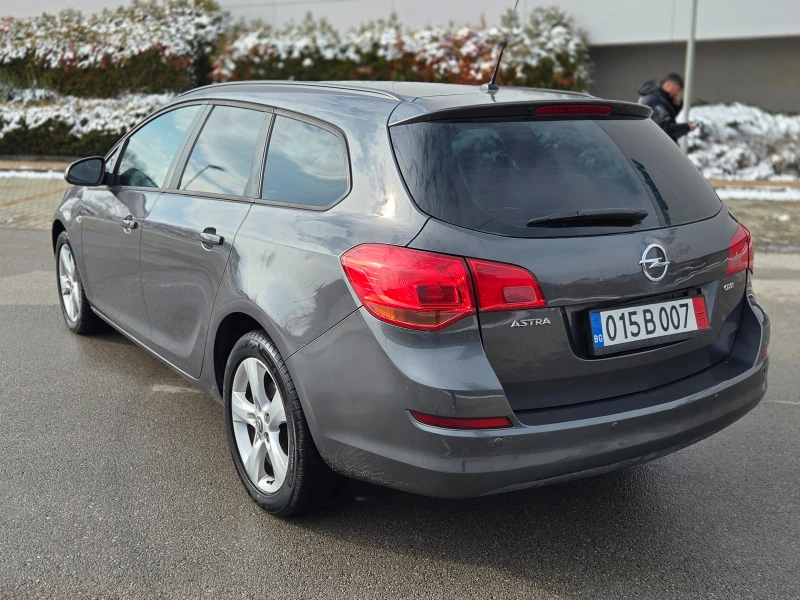 Opel Astra 1.7CDTi 110к.с. ОТЛИЧНА, снимка 5 - Автомобили и джипове - 53382460