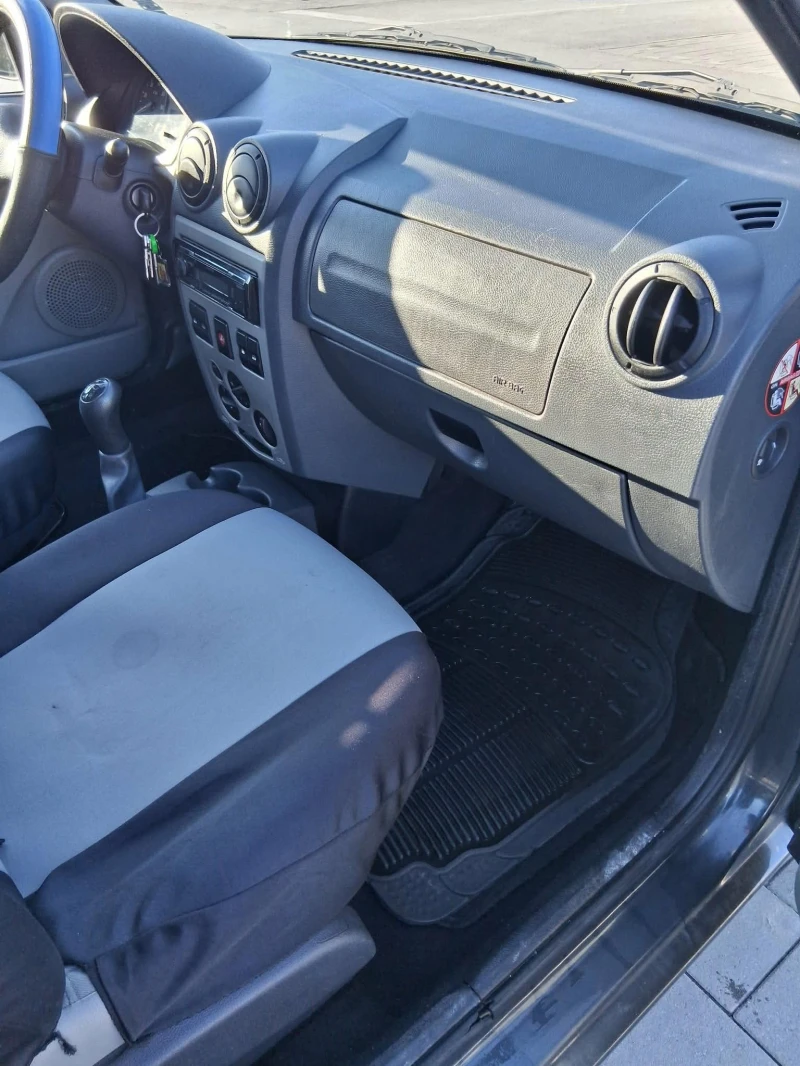 Dacia Logan, снимка 10 - Автомобили и джипове - 53472301