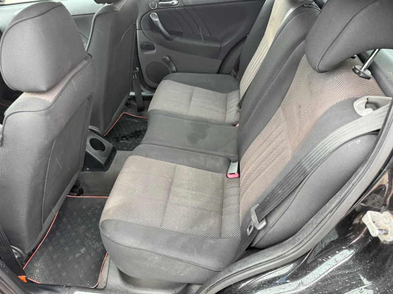 Alfa Romeo 147 1.6 , снимка 9 - Автомобили и джипове - 53523709