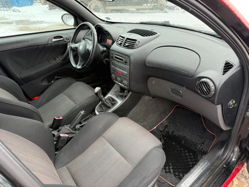 Alfa Romeo 147 1.6 , снимка 8 - Автомобили и джипове - 53523709