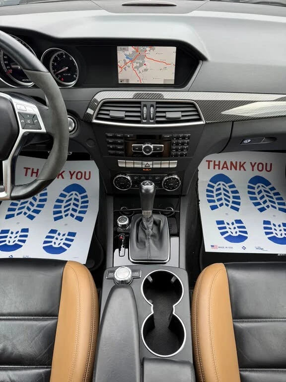 Mercedes-Benz C 63 AMG Sedan, снимка 13 - Автомобили и джипове - 54577800