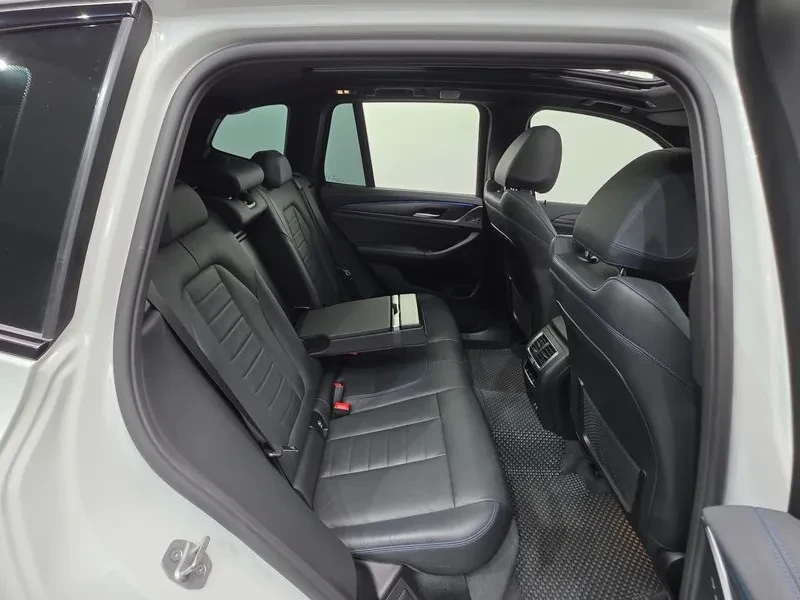 BMW iX3 M Sports - ���� 30% ����� | Mobile.bg � ����������� 17
