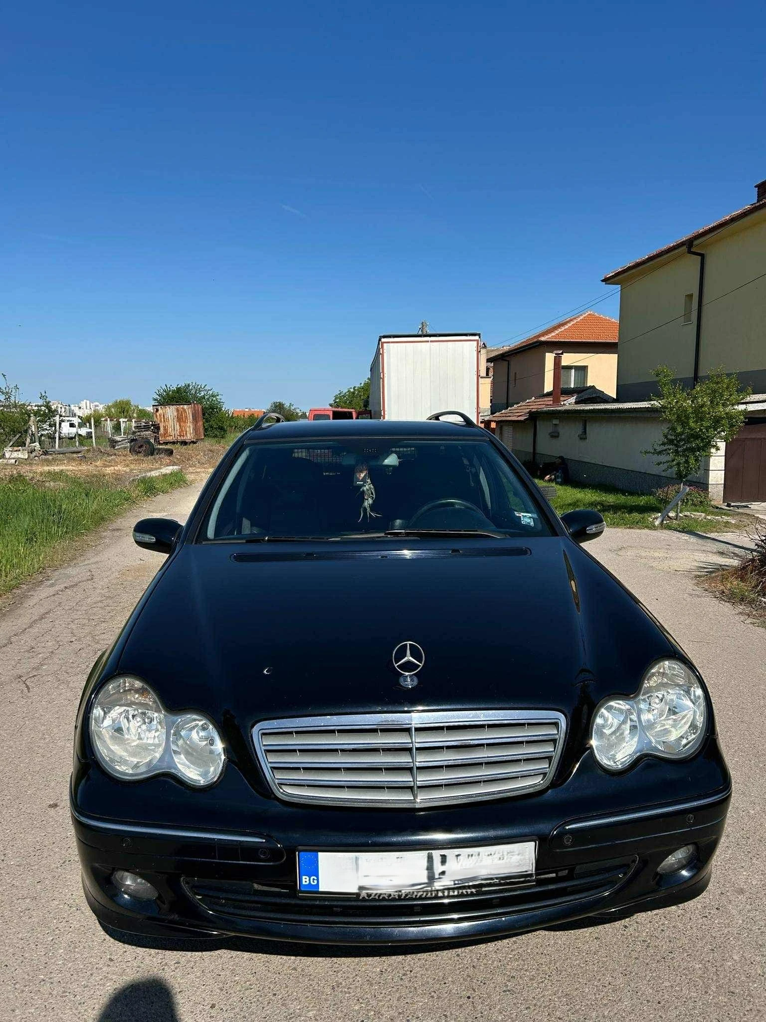 Mercedes-Benz C 220  - изображение 4