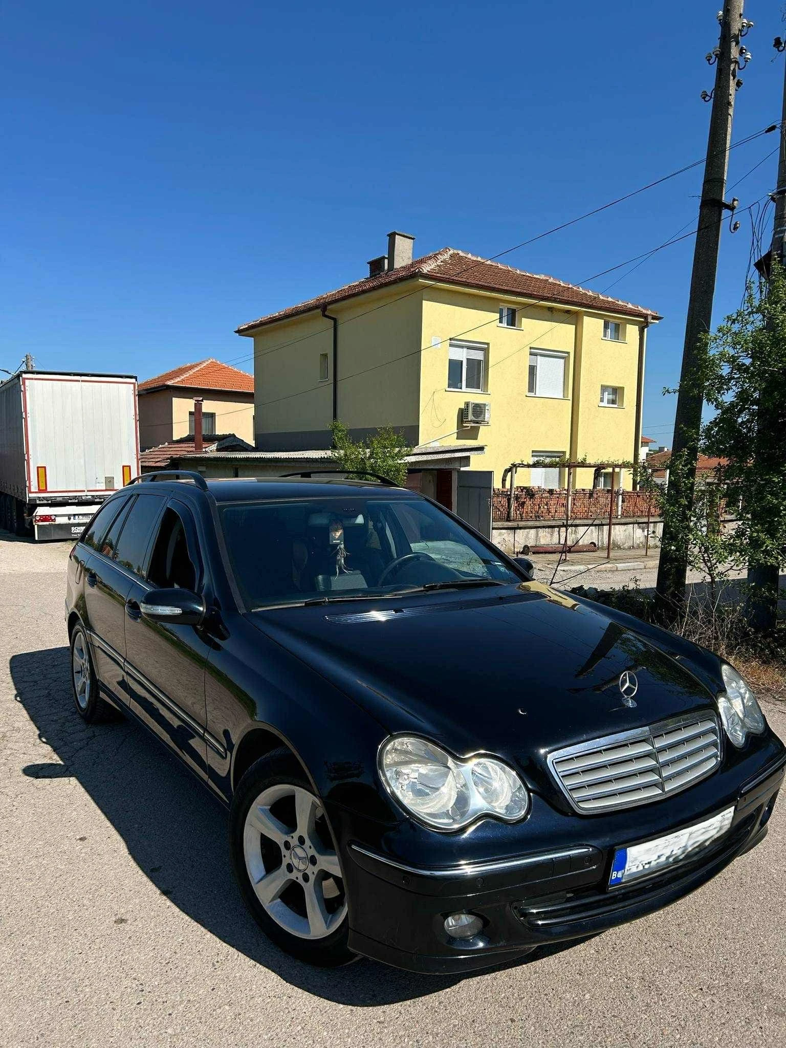 Mercedes-Benz C 220  - изображение 5