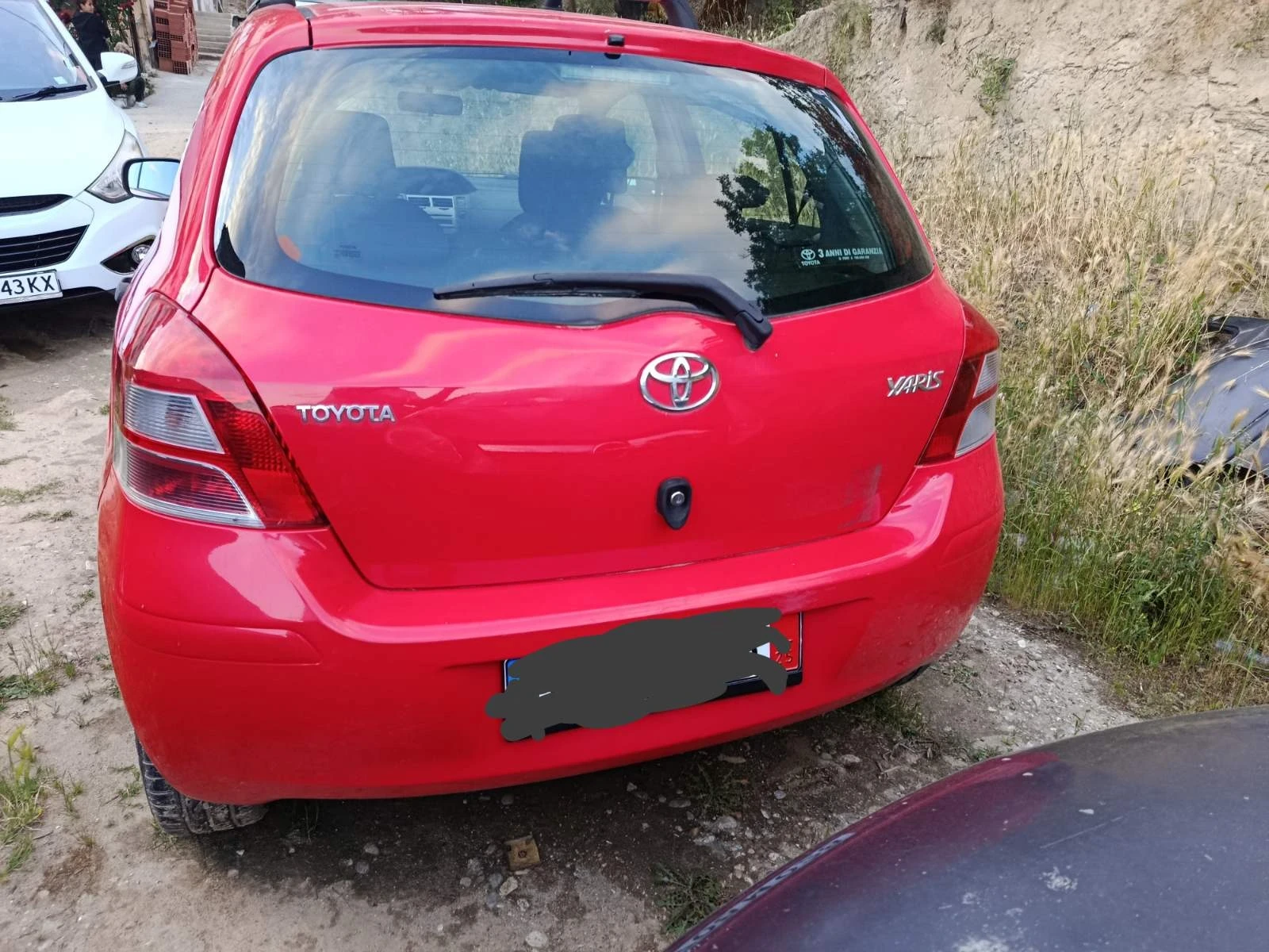 Toyota Yaris 1.0 бензин  - изображение 2