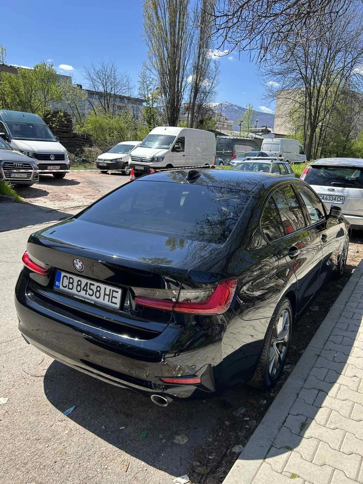 BMW 330 xDrive, снимка 7 - Автомобили и джипове - 54282657