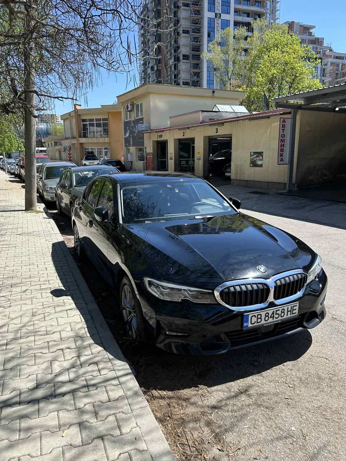 BMW 330 xDrive, снимка 8 - Автомобили и джипове - 54282657