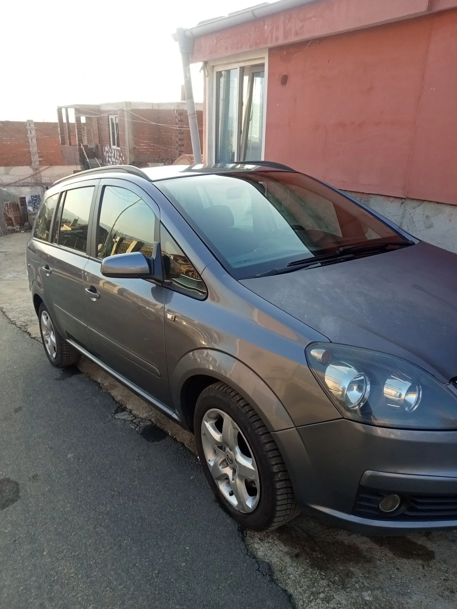 Opel Zafira  - изображение 10