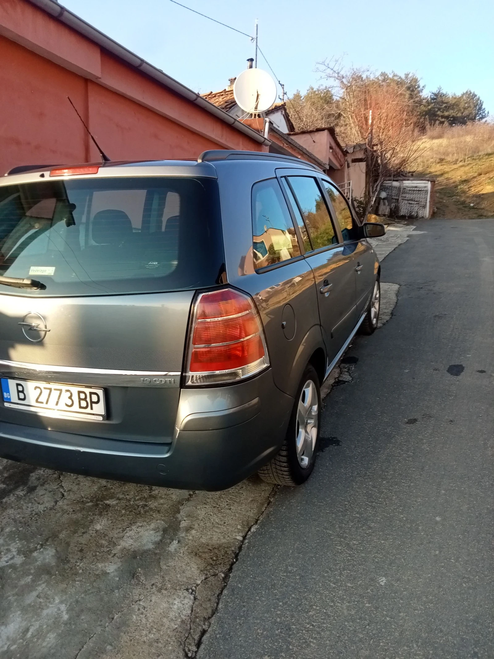Opel Zafira  - изображение 2