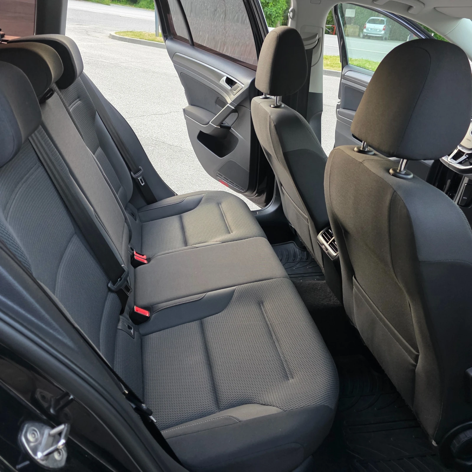 VW Golf 1.6TDI  - изображение 8