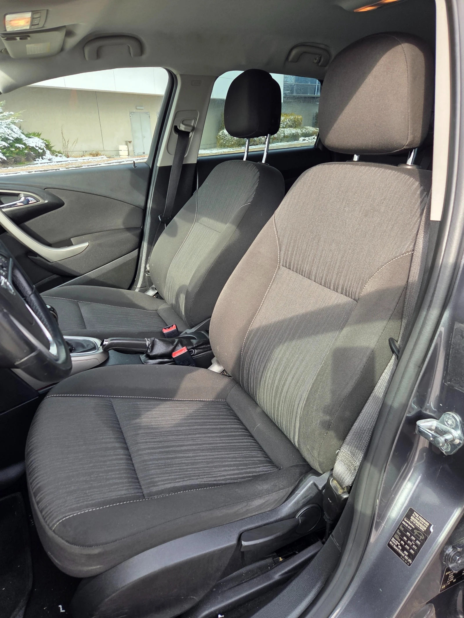 Opel Astra 1.7CDTi 110к.с. ОТЛИЧНА - изображение 8