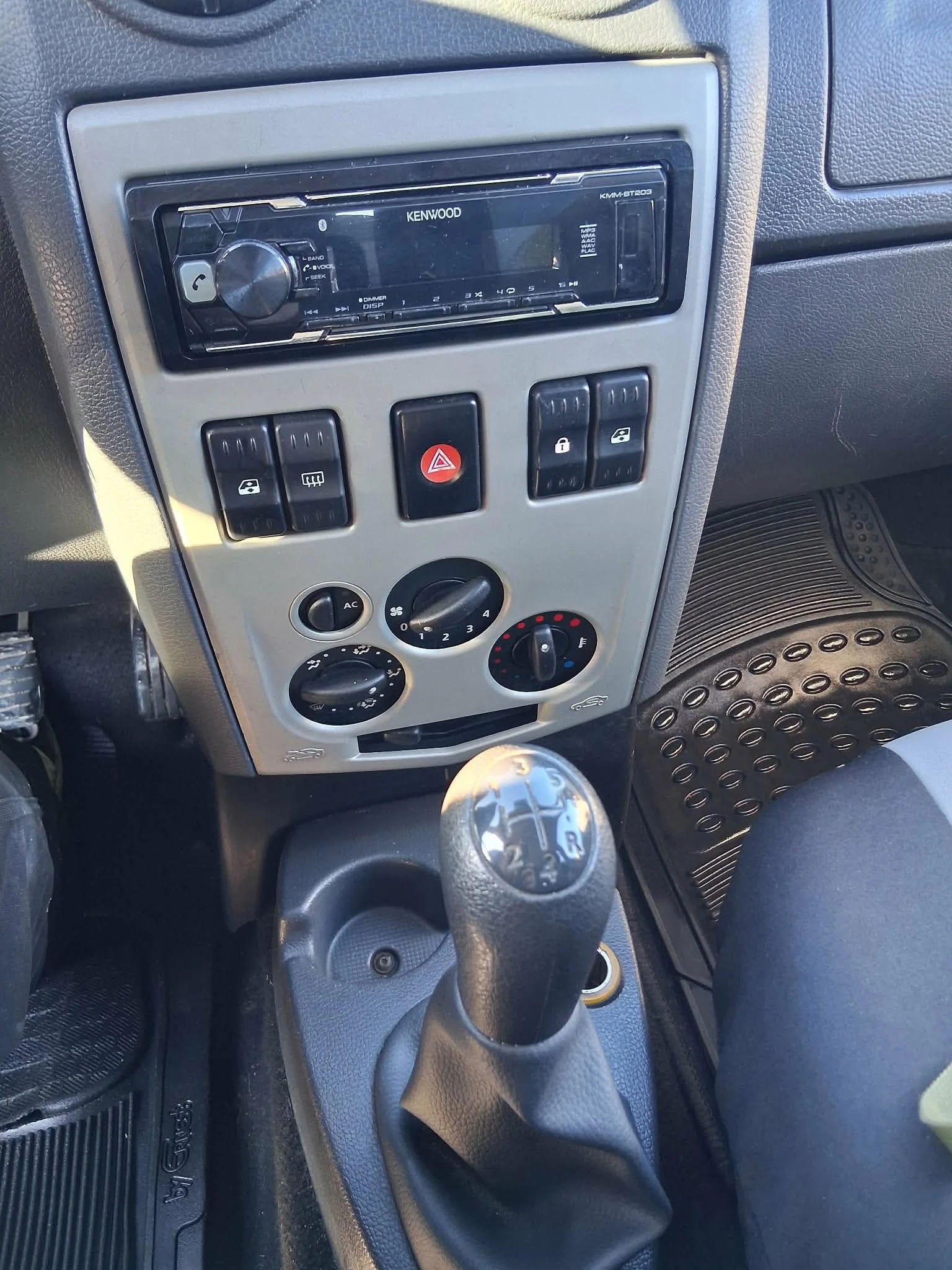 Dacia Logan | Mobile.bg � ����������� 14