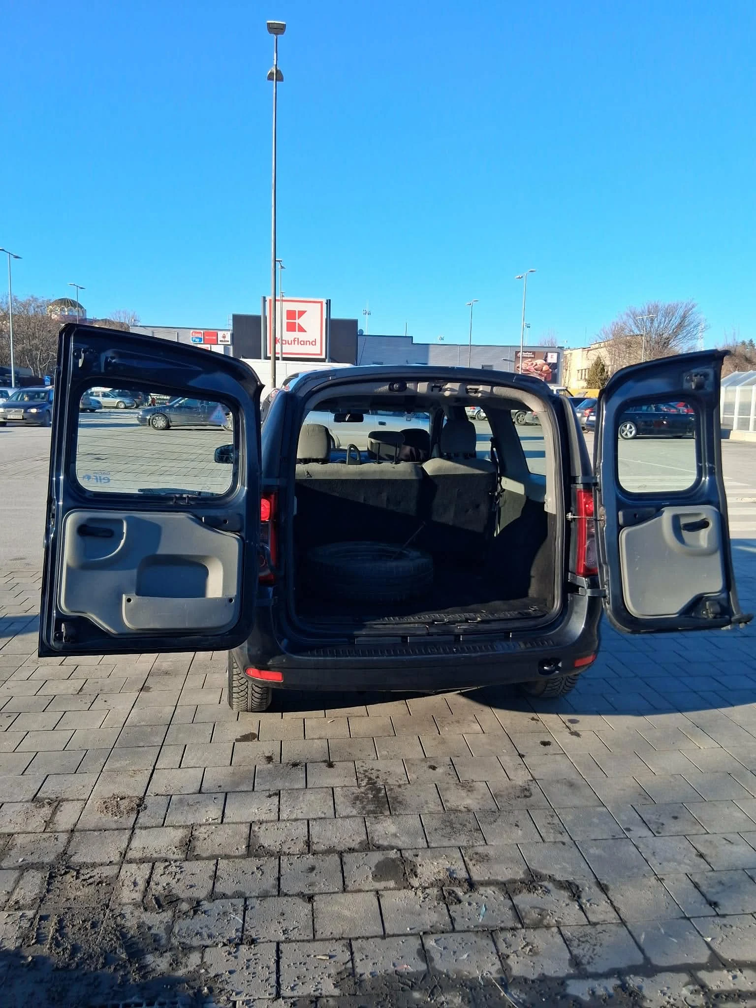 Dacia Logan  - изображение 8